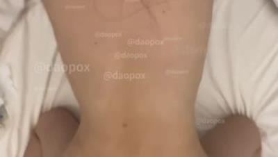 江南第一深情【元歌的恋爱日记】17号女主，06的刚上大一的，酒吧搭讪的带回家，无套内射！