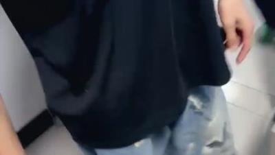 调小狗发育很好 肉感十足的小母狗和闺蜜一起被干 (2)