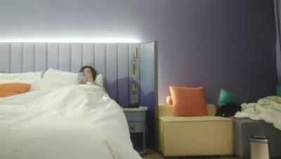 利哥探花之内射会计女加钟场九次高潮干到爽，想让利哥做男友