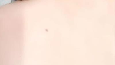 持久小哥不带套三通极品少妇，全程露脸被小哥蹂躏爆草，深喉草嘴干了骚逼直接干菊花，浪叫呻吟不止精彩刺激