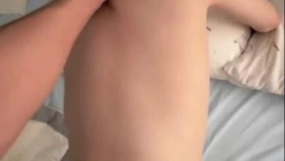 清纯04年小妹妹，完整版约啪2，露脸特写插入细节