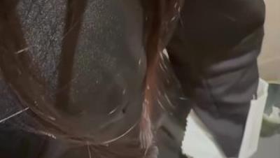 麻豆传媒 我的姐姐会喷水 网吧里调教30岁亲姐姐自慰，电击阴蒂姐姐没忍住在网吧里直接叫了起来，再拉到女厕所玩尿内射