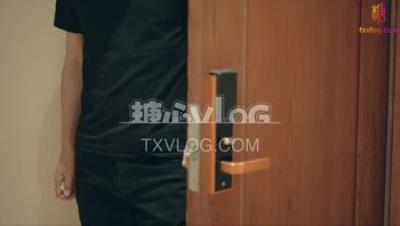 多乙糖心VLOG私汤邂逅-女职员的秘密行动，中出内射