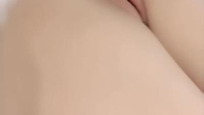 把男主服侍的好体贴 【小白兔】场面霸气 2女1男疯狂啪啪秀 (2)