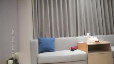 大熊探花 - 20210314 约操极品大胸花臂西装女 大哥鸡巴有点短 侧入后入都危险 4K听校中文字幕