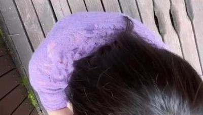 原始森林里足交小姨子被后入爆操抱起来狂插内射骚逼！