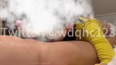 高富帅泡良大神【我的枪好长】8月27日更新 隔着内裤帮我口，弄的我的小帐篷勃起好高，很听话的妹子