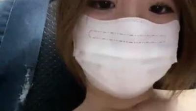 外纯内骚，反差型美少女学妹【大糯糯呀】下海福利，道具自慰，好多水啊，厚重的阴毛证明她狠骚