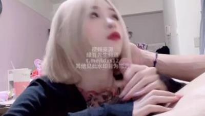 8.22号新作，41万粉符文网黄【ahri阿璃】洗澡无套内射中出，吸奶口爱乳交特辑2