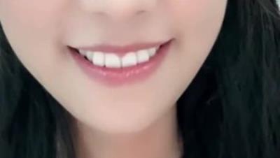 【女王】宝马姐勾引代驾小哥从车里干到闺房内射精液汩汩流出骚逼 看着挺正经直接就扒拉小哥大鸡巴各种舔