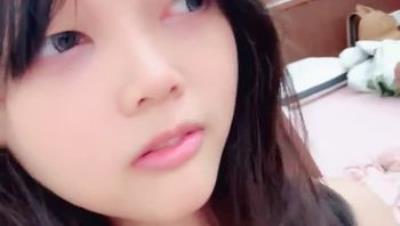 实在太小了 婴儿一样【19小米粒】超清纯的姑娘 颜值高身材好 圆奶嫩穴 首次跟大叔啪啪大秀 还喝奶 (3)