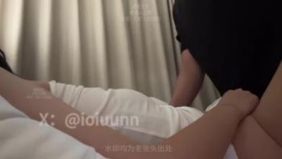 泡妹达人『超人不会飞(中州第一帅)』明天就要放小长假了 大学妹子说怕太想我 之前操过一次这次特别放得开(2V)