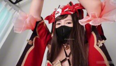 大波翘臀少女福利姬【小小Q】羞耻露出,COS花火被绑调教椅,假肉棒玩弄到高潮