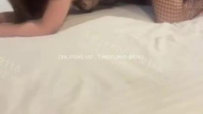 群P淫乱盛宴『jennny2118』肥而不腻 4P之约 既然男友说有4P的兴趣，那么就只有配合吧 床上任由他们尽兴