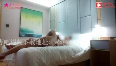 杏吧潇洒哥2-3000约的极品大奶子后入体验简直不要太爽