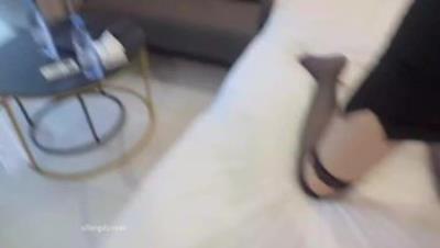 极品熟女人妻，第一视角，被操时，双峰看着太诱人了，又大又白