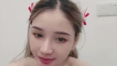 ️ 【小苹果爱吃吗】极品女学生 顶级身材精致美乳 逼毛稀疏 肌肤雪白 道具自慰 潮喷 看了就想要