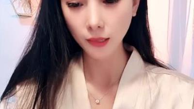 ️ 端庄优雅女神【豆奶泡泡花丫】极度反差 空前尺度 顶级大长腿 奶子相当挺 跳蛋自慰