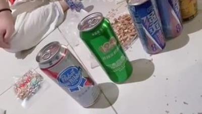 【叔侄恋】，乱伦大神【和亲侄女的真实叙事】最新付费，侄女让我来学校找她放的最开的一次