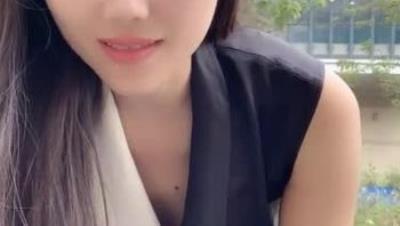 御姐女神【宝宝】极品大长腿 丝袜裸空 巨乳翘臀 逼毛稀疏 美穴名器 户外跳蛋自慰 真实自然 (2)