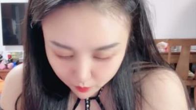 蜜桃臀健身教练【爱撸铁的周周】肛塞大鸡巴爆插白浆直流 全裸身材展示 颜值超高 搂穴特写自慰 顶