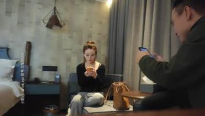 步宾探花_黑衣苗条小妹妹，被女的嫌弃搞一半退货