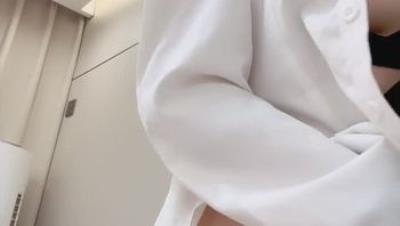 舞蹈学院毕业生，高颜值一字马女神【乖宝宝呀】裸舞瑜伽各种动作自慰，艺术与情色的结合体