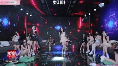 你的胸罩压不住大哥砸下的钞票，正式漏奶裸舞，上流高颜值女神【cherrybest】终于下海了