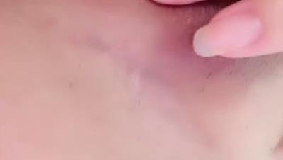 新人清纯学妹下海 惊现处女逼【小梨宝宝】通体粉白 刮毛 柔穴 自慰 好棒 (1)