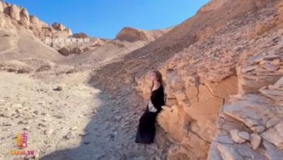 美杜莎~野战口爆~寂寞少妇的旅行艳遇~被有妇之夫抽插的淫语不断~做完还想要~1