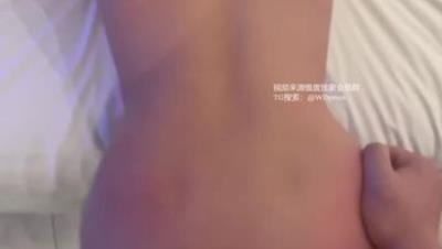 杭州炮哥真实约炮日记《红发反差妹妹》在隔壁院校认识的，平时就爱玩游戏，妹子特别反差 被干的爽歪歪(2V)