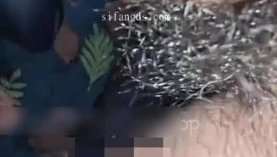 海角大神极品骚姐姐1-渔网上衣瑜伽裤被弟弟干到无法控制 没人在家弟弟溜进我房被操得正爽时家人回来了