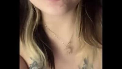 巨奶骚逼少妇【你前妻】纹身小太妹，奶子巨大，一对一视频被大哥出卖，乳交圣体