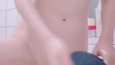 巨乳粉穴少女【粉粉学妹】炸了，像白玉一样纯净的身体，极品白虎，快上车！3(5V)