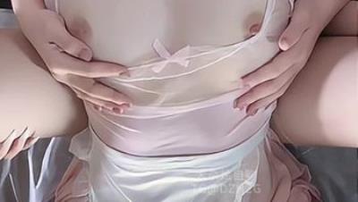 播音系05女大嫩妹『小美miyoki』很难看到的女孩子之间的亲热哟～双女出演！讲了很多甜甜又羞羞的话～