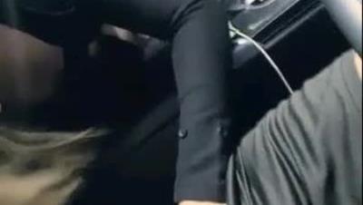 【法拉女神】大奔土豪 极品美女颜值气质绝对OK 凌晨约炮户外车震玩内射 道具啪啪