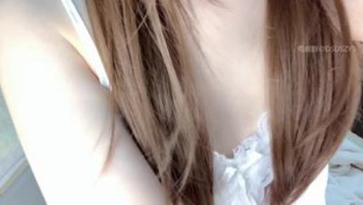 ️顶级嫩妹【EnEn_xiaobao】奶里奶气的身材特别好长相可爱1(5V)