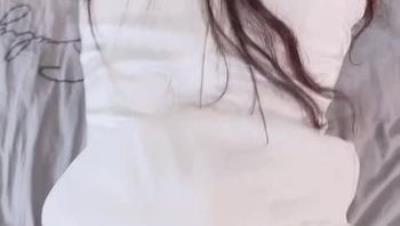 【淫妻尤物】婉儿要上天 - 极品美娇妻滚烫的小穴 插进去就有种想射的冲动 欲求不满里面湿淋淋 渴望大肉棒强插3V