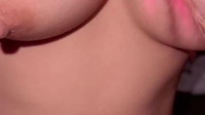 绿帽换妻淫趴网黄【pittyswg】最新作品16，周末休闲，帐篷内激情4P大乱交(2V)2