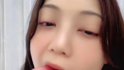 骨感御姐 职业OL装【像少女的少妇】完美身材 大奶美腿翘臀 裸舞 道具自慰 爽的很 (2)