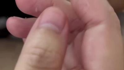 【田老幺】骚透的眼镜女，日一回就不日了。床上自己买的修女服，口活好，性欲强