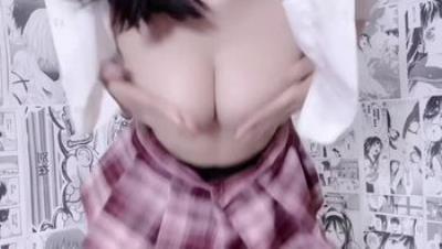 最新抖音泄密！反差萌【奶七酱】摇摆福利，定制裸舞软香奶子抖抖抖