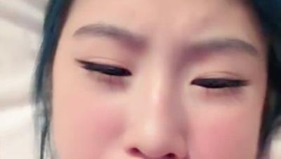 推荐 爆乳校花 首次被干【憨宝宝】男友搞完 又约大哥搞 自慰啪啪 逼毛浓厚好性感 爽的很 (1)