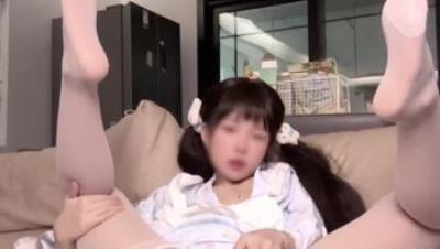 年度最火爆顶级萌妹【小仙云儿、小乔（以安）】2025岁末VIP裸舞插穴骚麦(2V)1