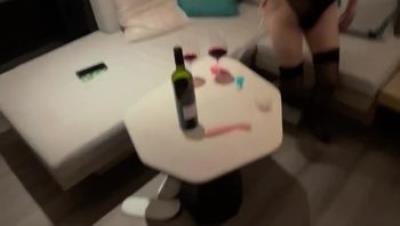 丝足美乳高颜值外围女酒店援交金主翘臀大奶微露脸