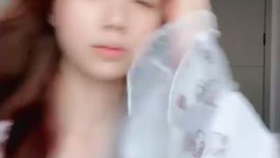 在校生 百年绿播【小岛】初下海 高颜值大长腿 美乳翘臀极品嫩穴 跳蛋狂震翘臂八字真好看 (3)