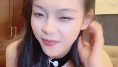 18岁的女孩子【咪咪】奶子好大好白 美乳翘臀 跳蛋狂震 道具抽插无套啪啪 (5)