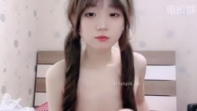 今年最美校花【邪恶双马尾】道具自慰 罕见收费房~尺度全开~全裸2(5V)