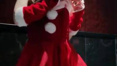 极品身材嫩妹身穿圣诞服和男友在KTV里疯狂做爱啪啪 大屌无情抽插 吃鸡自慰 (1)