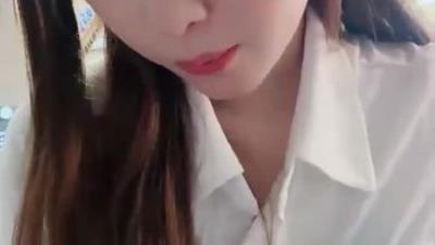 大三学生妹的一天【柚子】晚上到台球厅，勾引助教小伙，到麻将包房啪啪，激情刺激干两炮